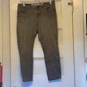 Old Navy size 16 Grey Skinny Jeans Size 16